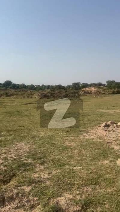 گلبرگ گرینز گلبرگ,اسلام آباد میں 5 کنال رہائشی پلاٹ 8.5 کروڑ میں برائے فروخت۔