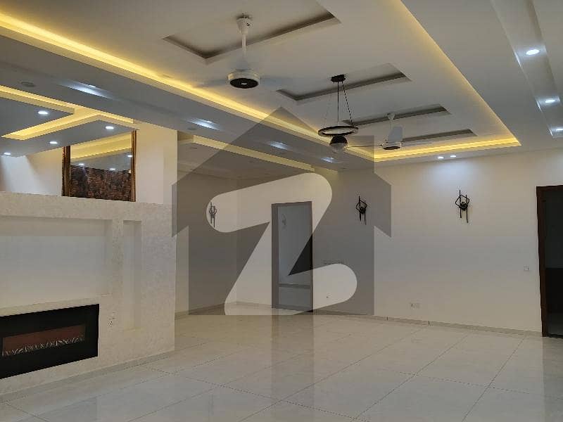 House For Sale In DHA Phase 8 House For Sale In DHA Phase 8