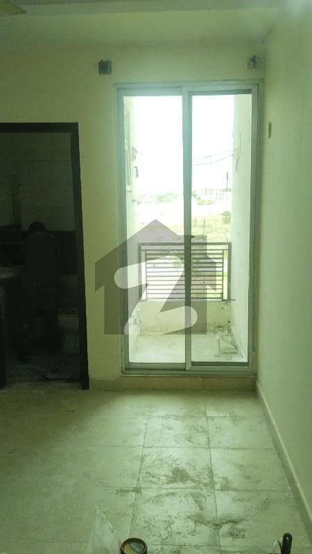 Beautiful View Flat Water Electricity Lift Available Beautiful View Flat Water Electricity Lift Available