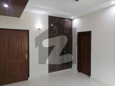 Brand New Ready To Rent A Flat 10 Marla In Askari 11 - Sector D Lahore