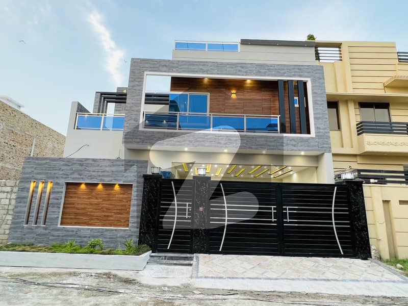ورسک روڈ پشاور میں 7 کمروں کا 10 مرلہ مکان 4.8 کروڑ میں برائے فروخت۔ ورسک روڈ پشاور میں 7 کمروں کا 10 مرلہ مکان 4.8 کروڑ میں برائے فروخت۔
