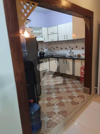 2 Bed DD Flat For Sale With Roof