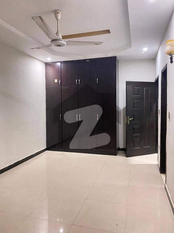 7 Marla Ground Portion Two Bedrooms Car Parking Separate Meters 7 Marla Ground Portion Two Bedrooms Car Parking Separate Meters