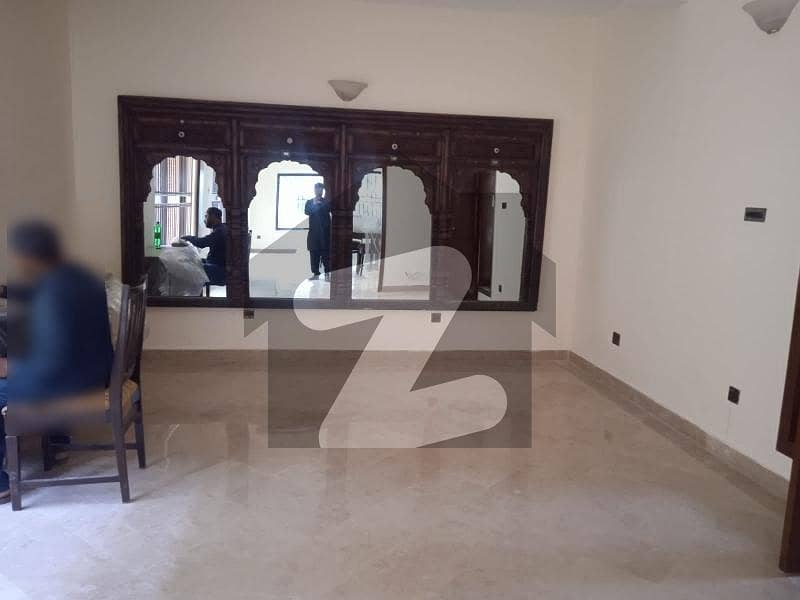 House For Sale In F-10/1 House For Sale In F-10/1