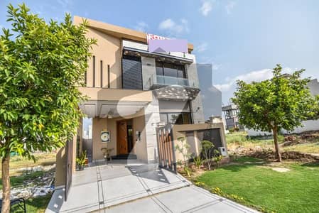 5 Marla Modern Design House for Rent Near Park in DHA Lahore