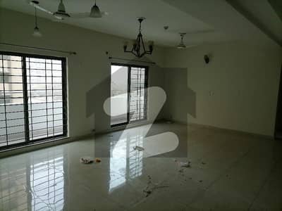 10 Marla Apartments Available For Sale 10 Marla Apartments Available For Sale