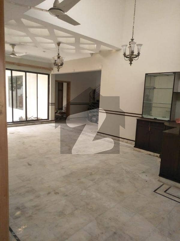 حیات آباد فیز 2 - جی3 حیات آباد فیز 2,حیات آباد,پشاور میں 5 کمروں کا 2 کنال مکان 2.5 لاکھ میں کرایہ پر دستیاب ہے۔ حیات آباد فیز 2 - جی3 حیات آباد فیز 2,حیات آباد,پشاور میں 5 کمروں کا 2 کنال مکان 2.5 لاکھ میں کرایہ پر دستیاب ہے۔