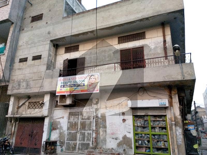 Commercial Corner Building (Old Construction) Commercial Corner Building (Old Construction)