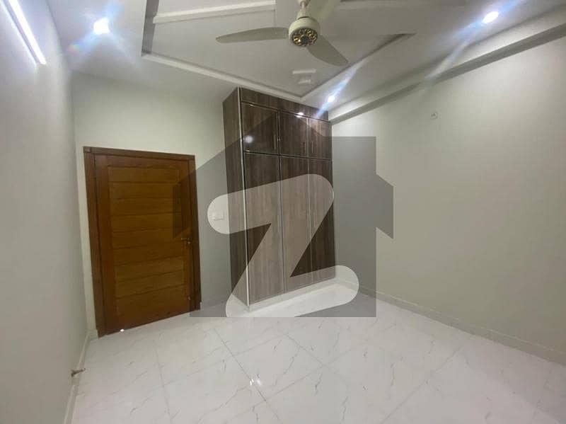 Centrally Located Flat In E-11 Is Available For Sale Centrally Located Flat In E-11 Is Available For Sale