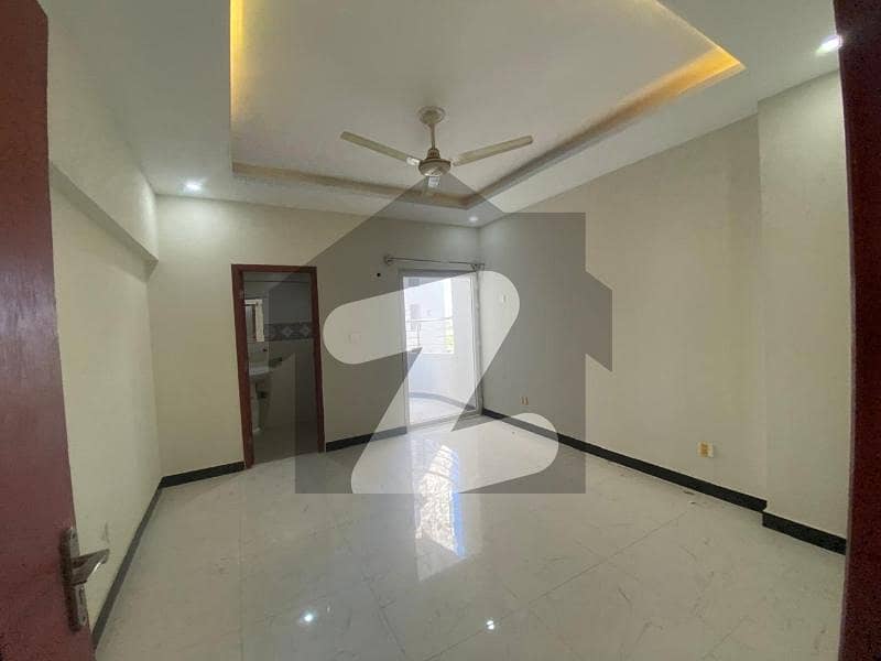 Flat For Sale In Beautiful E-11 Flat For Sale In Beautiful E-11