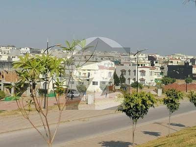 ڈی ۔ 17 اسلام آباد میں 1 کنال رہائشی پلاٹ 2.3 کروڑ میں برائے فروخت۔ ڈی ۔ 17 اسلام آباد میں 1 کنال رہائشی پلاٹ 2.3 کروڑ میں برائے فروخت۔