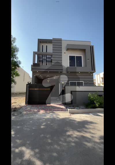 G Block 5 Marla House Very Good Location