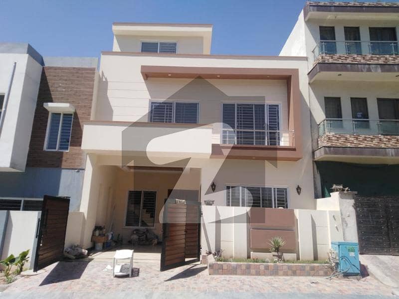 200 Sq Yards Double Unite House Available For Rent 200 Sq Yards Double Unite House Available For Rent