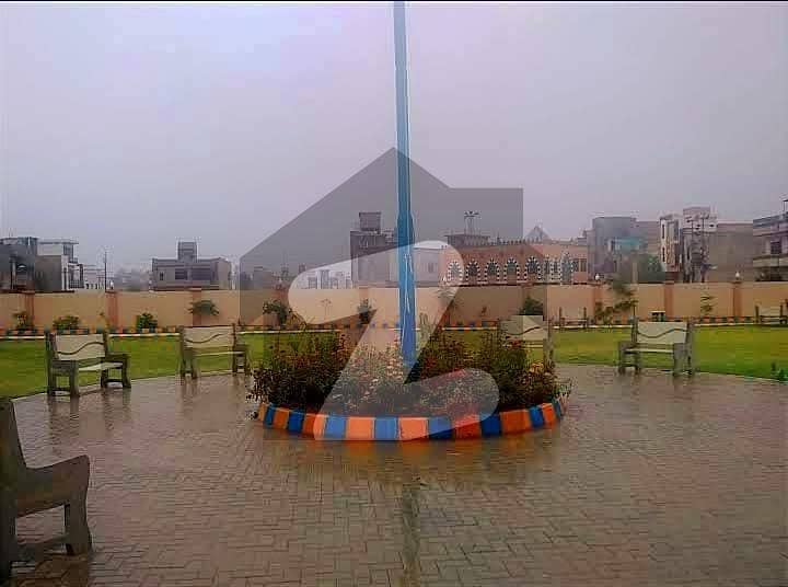266 Sq Yard Corner Plot VIP Location 266 Sq Yard Corner Plot VIP Location