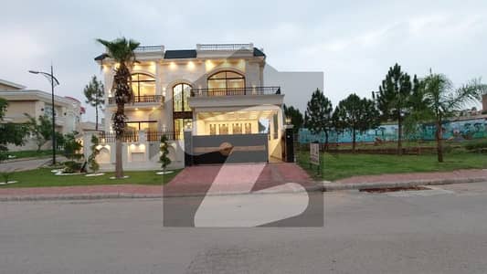 Luxury Spanish Villa in Bahria Enclave | 24.5 Marla + 10 Marla Extra | 4-Side Open | Corner & Park Facing Luxury Spanish Villa in Bahria Enclave | 24.5 Marla + 10 Marla Extra | 4-Side Open | Corner & Park Facing