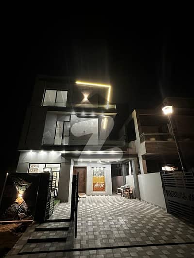 10 Marla Brand New House Facing Kanal 45Ft Road Available For Sale In Lake City Sector M-2A