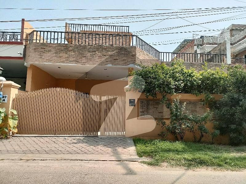 16 Marla 4-Bedrooms House Available For Sale 16 Marla 4-Bedrooms House Available For Sale