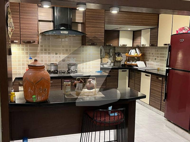 BISMILLAH TOWER 4 BED DD FULL RENOVATED BISMILLAH TOWER 4 BED DD FULL RENOVATED