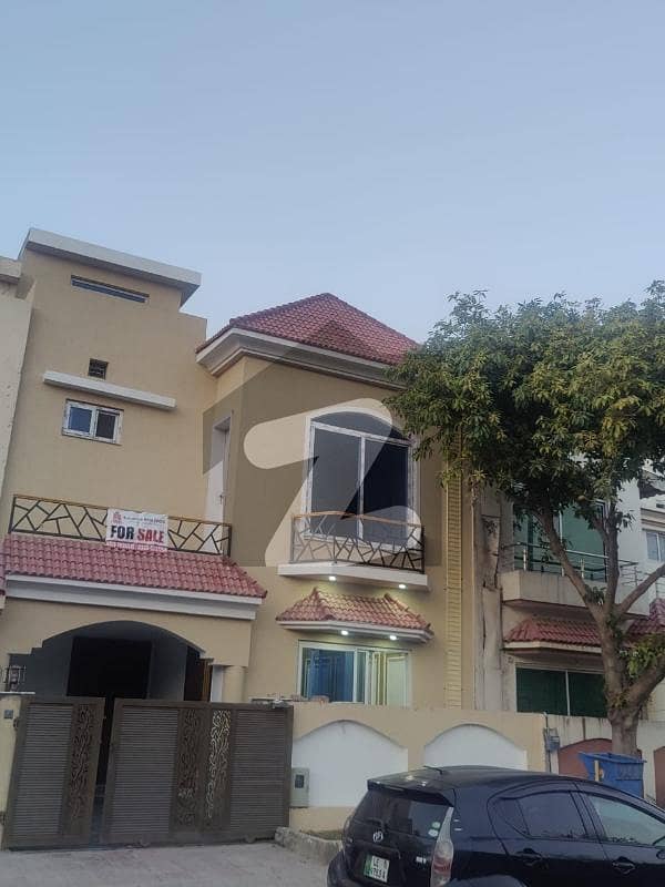 Bahria Town, Phase 8, Ali Block, 5 Marla Designer House, 4 Beds Attached Bath Bahria Town, Phase 8, Ali Block, 5 Marla Designer House, 4 Beds Attached Bath