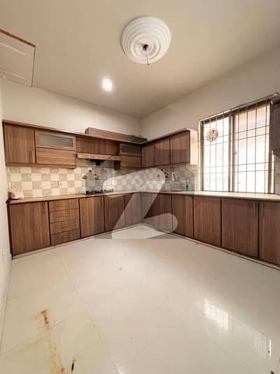 SLIGHTLY USE BUNGALOW UPPER PORTION FOR RENT