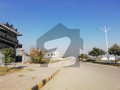 Gulberg Greens Islamabad Gulberg Residencia Block V 14 Marla Developed Position To Construction Prime Location Best For Living Bed For Investment Good Environment