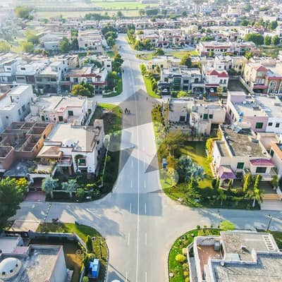 لیک سٹی ۔ سیکٹر ایم ۔ 3 لیک سٹی,رائیونڈ روڈ,لاہور میں 1 کنال رہائشی پلاٹ 4.45 کروڑ میں برائے فروخت۔ لیک سٹی ۔ سیکٹر ایم ۔ 3 لیک سٹی,رائیونڈ روڈ,لاہور میں 1 کنال رہائشی پلاٹ 4.45 کروڑ میں برائے فروخت۔