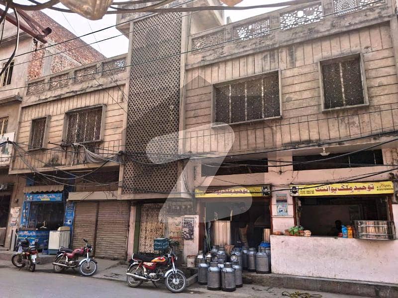 آؤٹ فال روڈ لاہور میں 6 کمروں کا 10 مرلہ مکان 5.0 کروڑ میں برائے فروخت۔ آؤٹ فال روڈ لاہور میں 6 کمروں کا 10 مرلہ مکان 5.0 کروڑ میں برائے فروخت۔