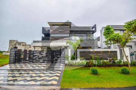 One Kanal Solid Beautiful Bungalow Very Close From Jalalsons Top Location Posh Area