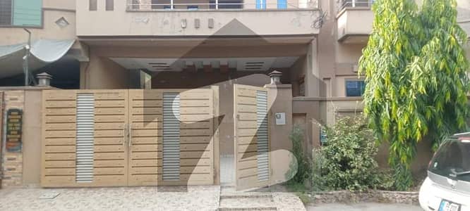10 Marla Beautiful Double Storey House Urgent For Rent Prime Location Marghzar Society