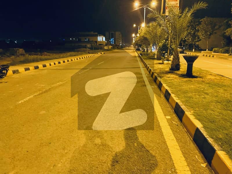 فیصل ٹاؤن - ایف ۔ 18 اسلام آباد میں 8 مرلہ رہائشی پلاٹ 1.15 کروڑ میں برائے فروخت۔ فیصل ٹاؤن - ایف ۔ 18 اسلام آباد میں 8 مرلہ رہائشی پلاٹ 1.15 کروڑ میں برائے فروخت۔