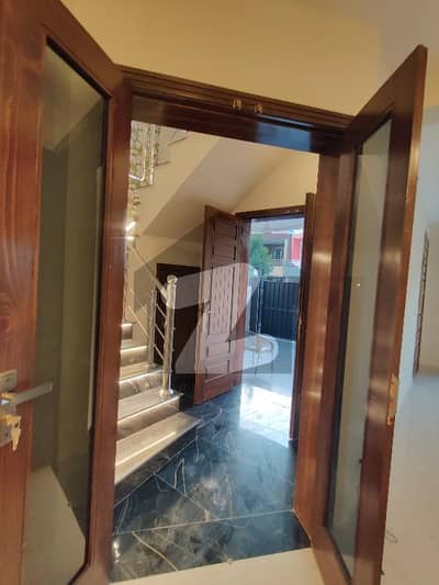 PHASE 3 BLOCK HOT LOCATION HOUSE FOR SALE