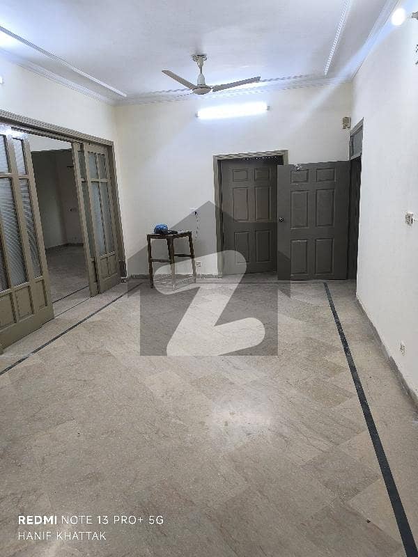 5 Bedrooms Upper Portion Available For Rent 5 Bedrooms Upper Portion Available For Rent