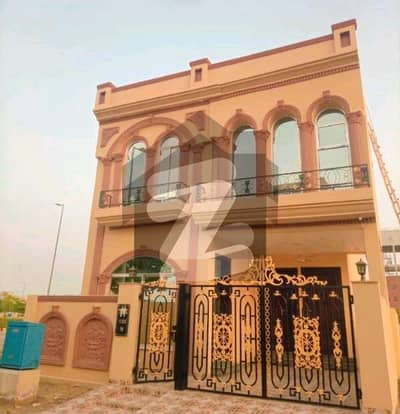 ڈی ایچ اے 11 رہبر فیز 4 ڈی ایچ اے 11 رہبر,لاہور میں 3 کمروں کا 5 مرلہ مکان 2.4 کروڑ میں برائے فروخت۔
