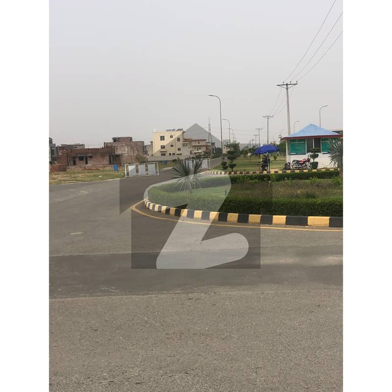 Near Main Road 10 Marla Plot Near Main Road 10 Marla Plot