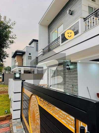 G10/2 House For Sale 6Bed 2Kitchen