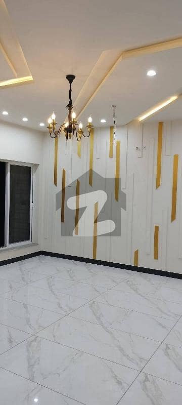 5 Marla Used Double Storey House For Sale near Canal Road Faisalabad 5 Marla Used Double Storey House For Sale near Canal Road Faisalabad