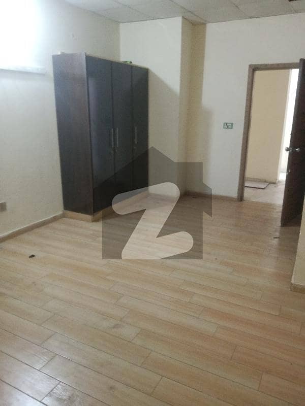 Rooms Available For Bachelor and Job Holder Rooms Available For Bachelor and Job Holder