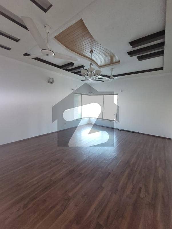 E11/4 1 Kanal Upper Portion 3 Bedroom E11/4 1 Kanal Upper Portion 3 Bedroom