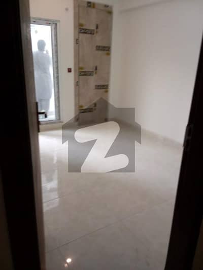 ڈیفنس ریزیڈینسی ڈی ایچ اے ڈیفینس فیز 2,ڈی ایچ اے ڈیفینس,اسلام آباد میں 2 کمروں کا 4 مرلہ فلیٹ 37.0 ہزار میں کرایہ پر دستیاب ہے۔ ڈیفنس ریزیڈینسی ڈی ایچ اے ڈیفینس فیز 2,ڈی ایچ اے ڈیفینس,اسلام آباد میں 2 کمروں کا 4 مرلہ فلیٹ 37.0 ہزار میں کرایہ پر دستیاب ہے۔