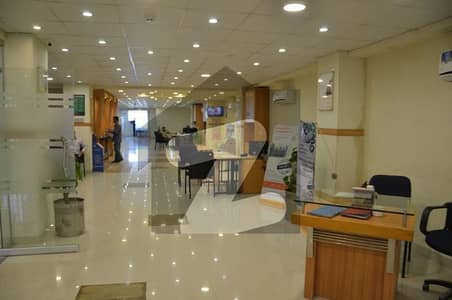 Building/Plaza