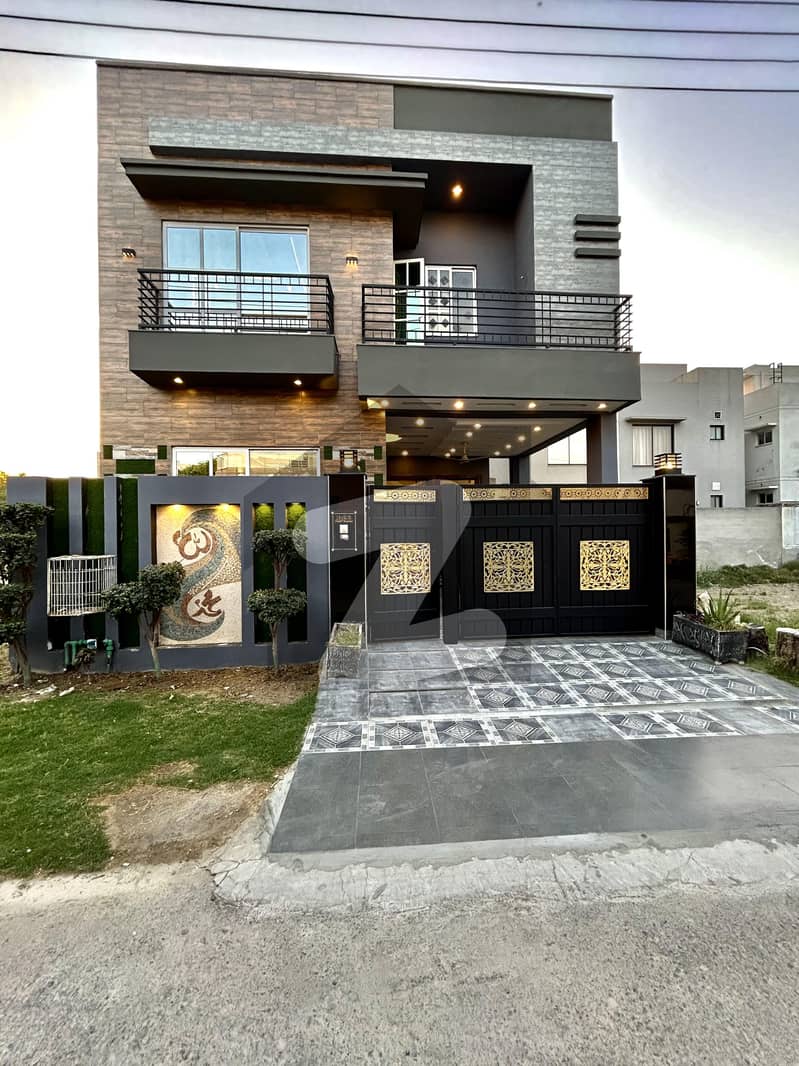 5 MARLA BRAND NEW ULTRA MODERN DESIGN HOUSE FOR SALE 5 MARLA BRAND NEW ULTRA MODERN DESIGN HOUSE FOR SALE