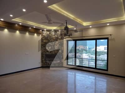 500 Sq Yard Brand New Luxury House Available For Rent