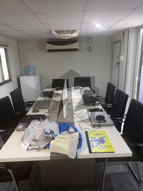 ایف ۔ 8 اسلام آباد میں 3 مرلہ دفتر 1.5 لاکھ میں کرایہ پر دستیاب ہے۔ ایف ۔ 8 اسلام آباد میں 3 مرلہ دفتر 1.5 لاکھ میں کرایہ پر دستیاب ہے۔