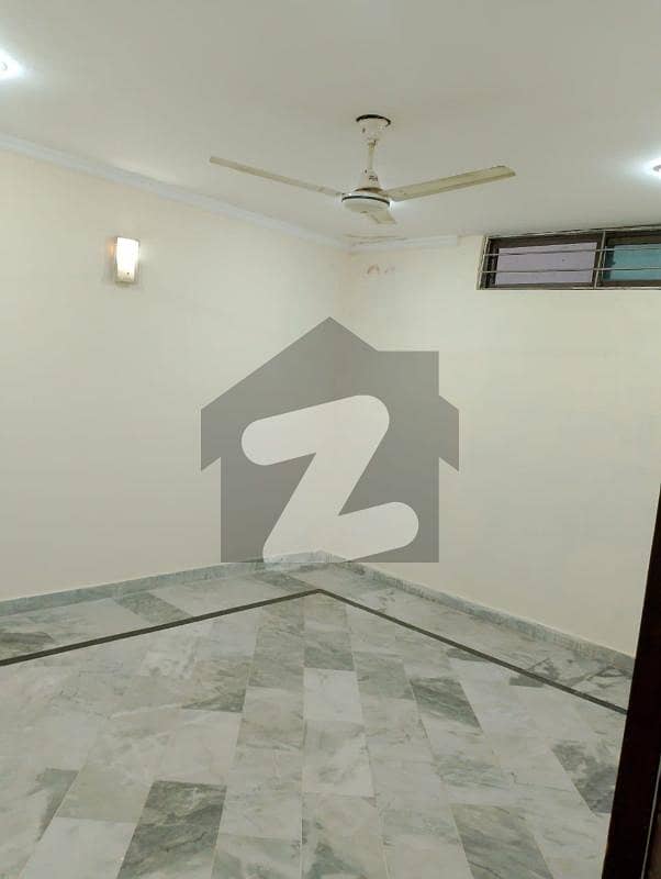 E11/4 1 Kanal Lower Ground Besament 3 Bedroom E11/4 1 Kanal Lower Ground Besament 3 Bedroom