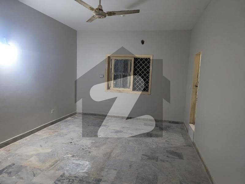3bedrooms flat For rent In pechs block 2 3bedrooms flat For rent In pechs block 2