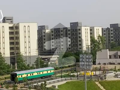 10 MARLA 3 BEDROOMS APARTMENT AVAILABLE FOR SALE