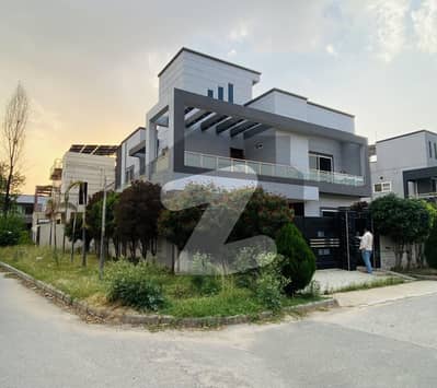 13 Marla Corner Beautiful House For Rent in C Block Citi Housing Sialkot.