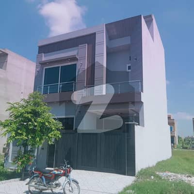 Find Your Ideal Prime Location House In Gujranwala Under Rs. 17500000