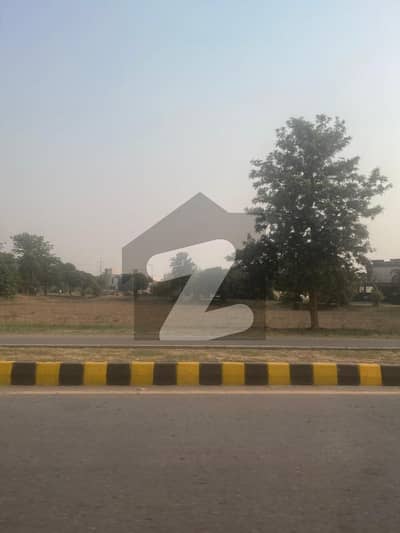 4 Marla Prime Location Commercial Plot is Available for Sale in DHA Phase 7 lahore cantt