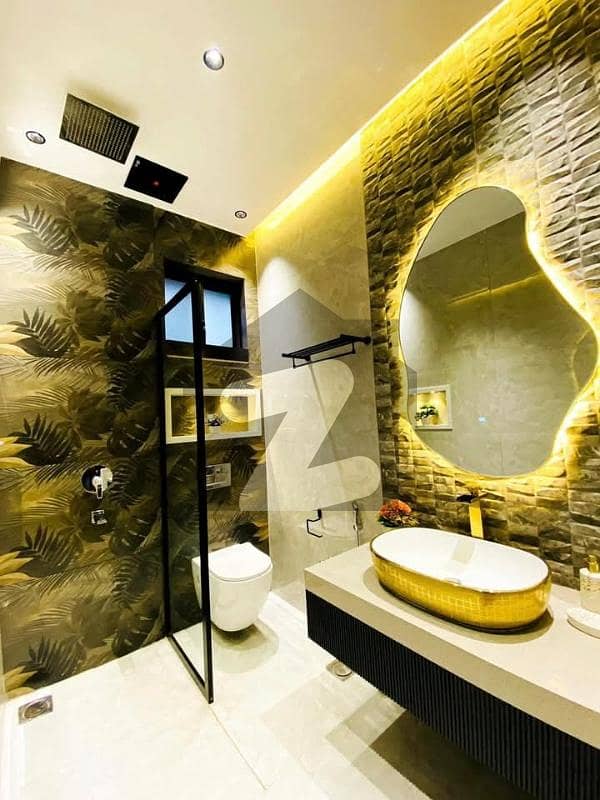 10 Marla Beautiful Designer Bungalow 10 Marla Beautiful Designer Bungalow